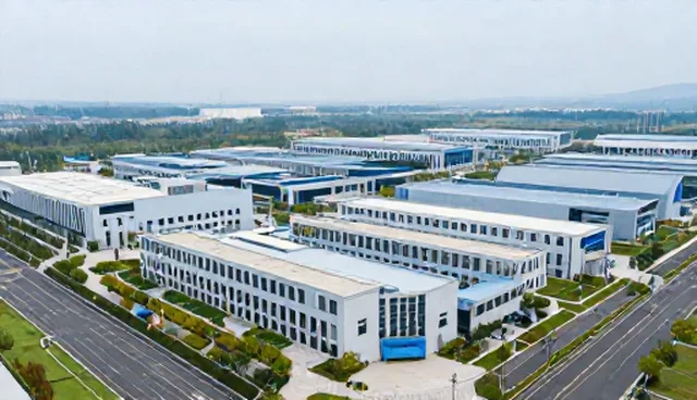 网站如何被收录:两种做法对比与实际取舍